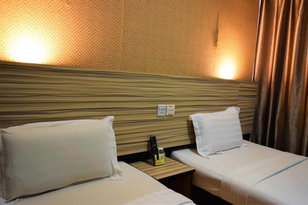 Dj Citi Inn Hotel Kuala Terengganu Exterior photo